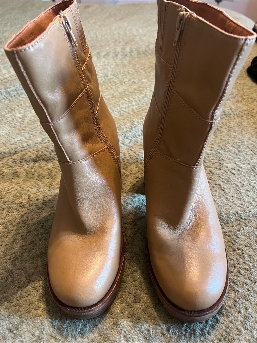 Lucky Brand Women's Tan Mid-Calf Boots